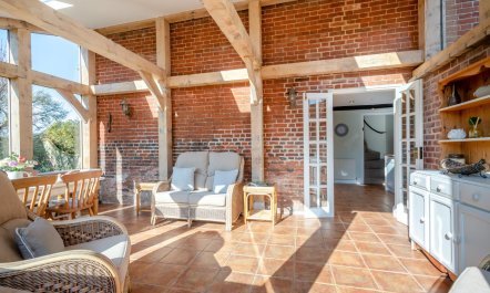 2 Bed in Upton 9