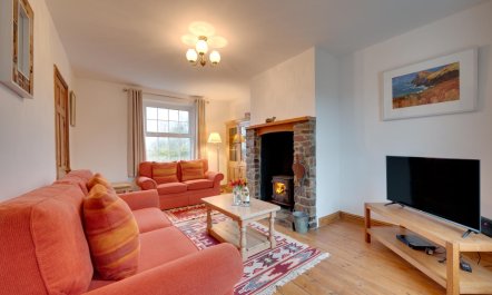 3 Bed in Nr Hartland 3