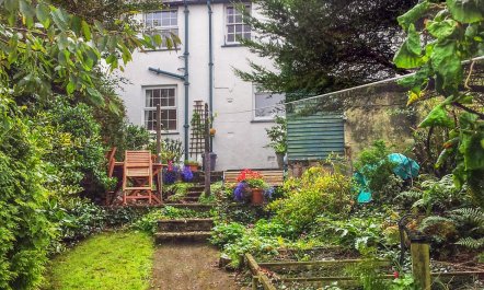 3 Bed in Nr Hartland 1