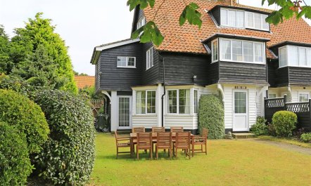 4 Bed in Thorpeness