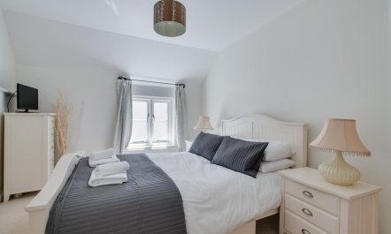 4 Bed in Dartmouth 8