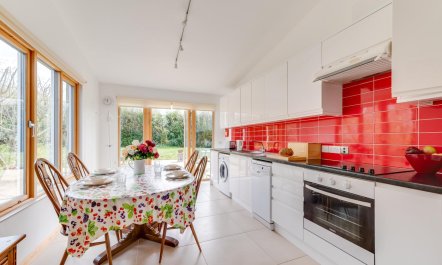 2 Bed in Stelling Minnis 2