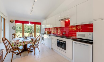 2 Bed in Stelling Minnis 2