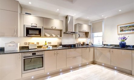 2 Bed in Dartmouth 3