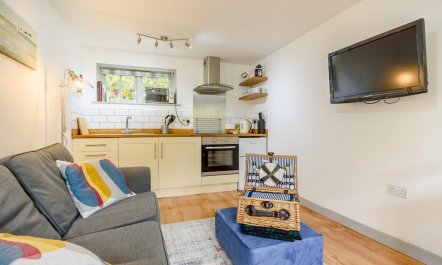 1 Bed in West Runton 5