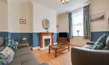 3 Bed in Whitby 3