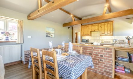 2 Bed in Swanton Abbott