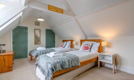 3 Bed in Whitby 9