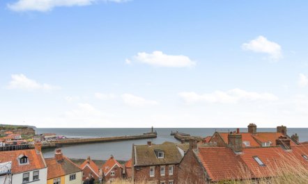 3 Bed in Whitby 2