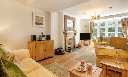 3 Bed in Lynmouth 2