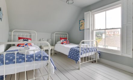 4 Bed in Aldeburgh 5