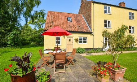 1 Bed in Bergh Apton