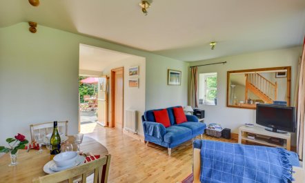 1 Bed in Bergh Apton 4