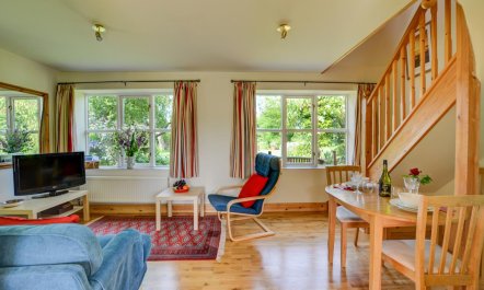 1 Bed in Bergh Apton 3