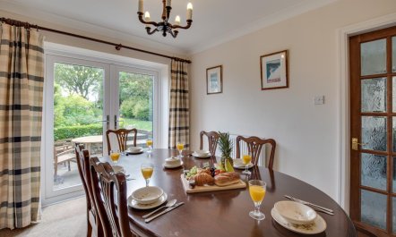 3 Bed in Ravenscar 2