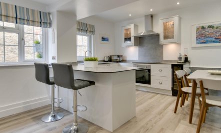 2 Bed in Kingsbridge 2