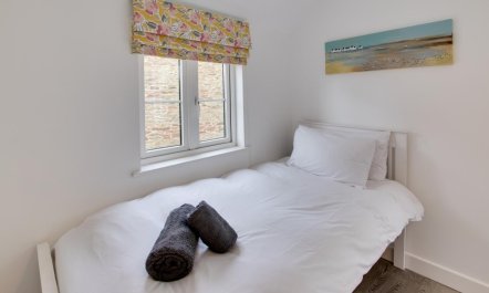 2 Bed in Kingsbridge 8