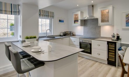 2 Bed in Kingsbridge 1