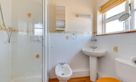 4 Bed in Southwold 8