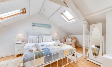 2 Bed in Dartmouth 9