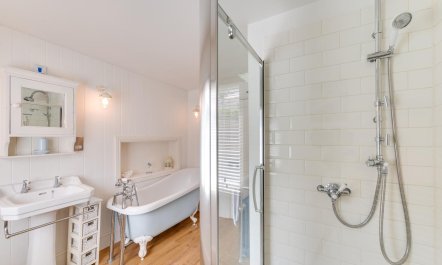 2 Bed in Dartmouth 8