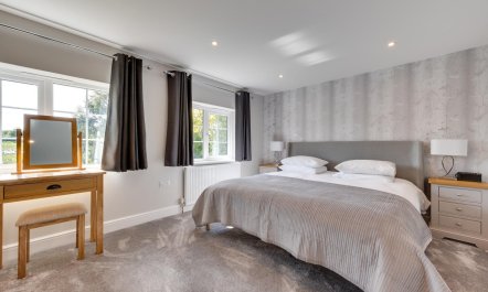 4 Bed in Hacheston 4
