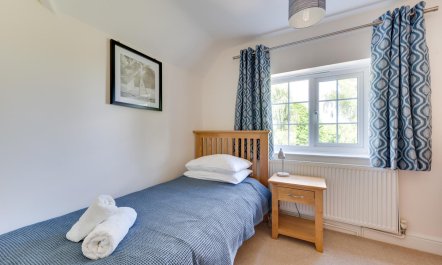 4 Bed in Hacheston 5