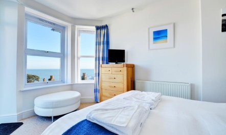 2 Bed in Looe 1