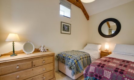 2 Bed in Menai Bridge 7