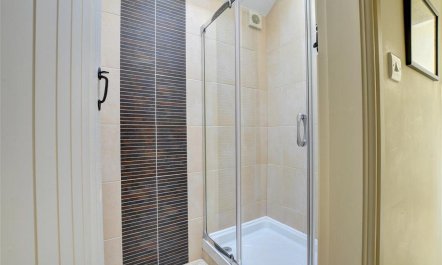 2 Bed in Menai Bridge 9