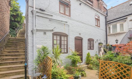 4 Bed in Whitby