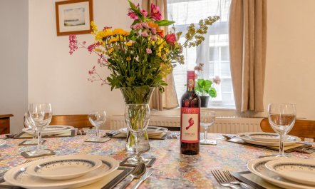 4 Bed in Whitby 8