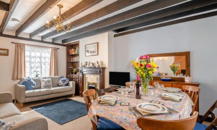 4 Bed in Whitby 6