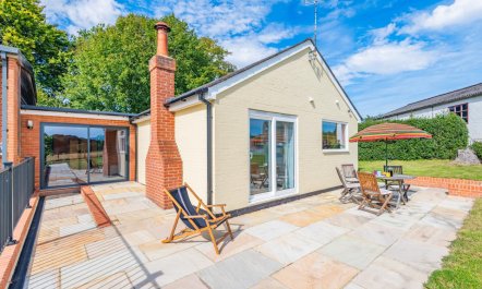 2 Bed in Tunbridge Wells 1