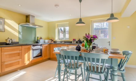 3 Bed in Knodishall 1