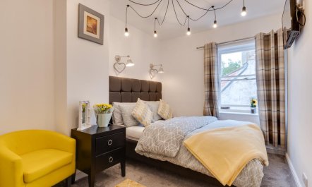 2 Bed in Whitby 1