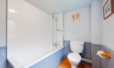 1 Bed in Cranbrook 6