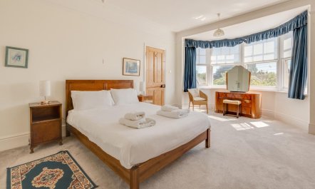 6 Bed in Southwold 5