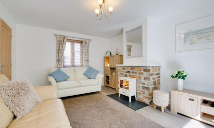 2 Bed in Padstow 5
