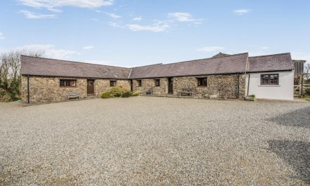 1 Bed in Little Haven 5