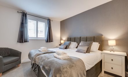 2 Bed in Whitby 6