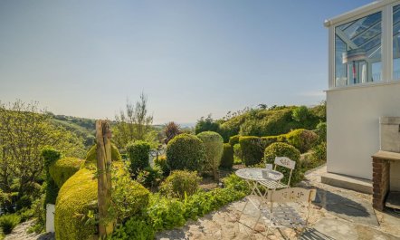 3 Bed in Tintagel