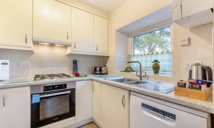 2 Bed in Cowling 1
