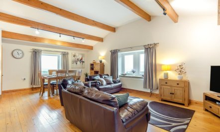 2 Bed in Cowling