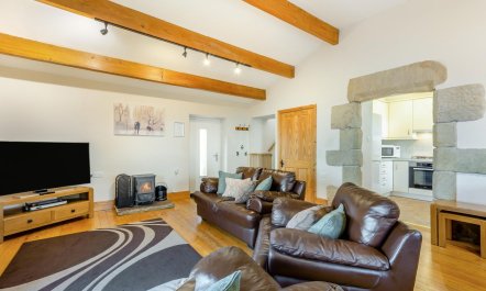 2 Bed in Cowling 6