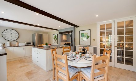 4 Bed in Scarborough 6