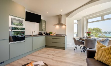 2 Bed in Padstow 3