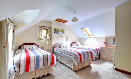 3 Bed in Fishguard 7