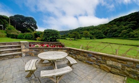 3 Bed in Fishguard 1