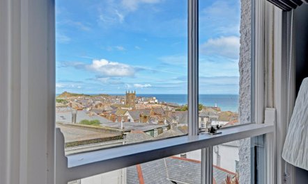 3 Bed in St Ives 1